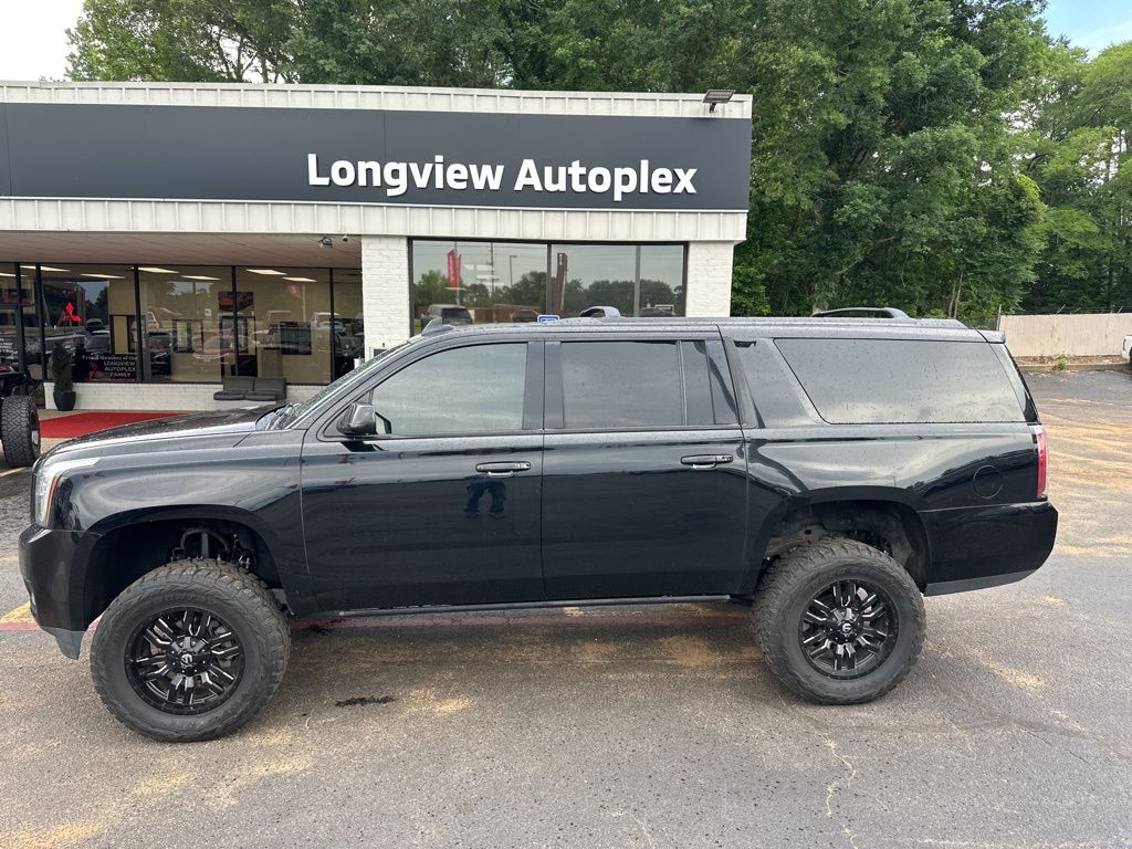 2019 GMC Yukon Denali AWD's photo