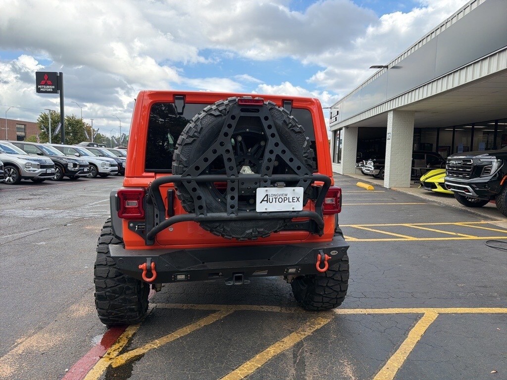 2019 Jeep Wrangler Unlimited Rubicon photo 2