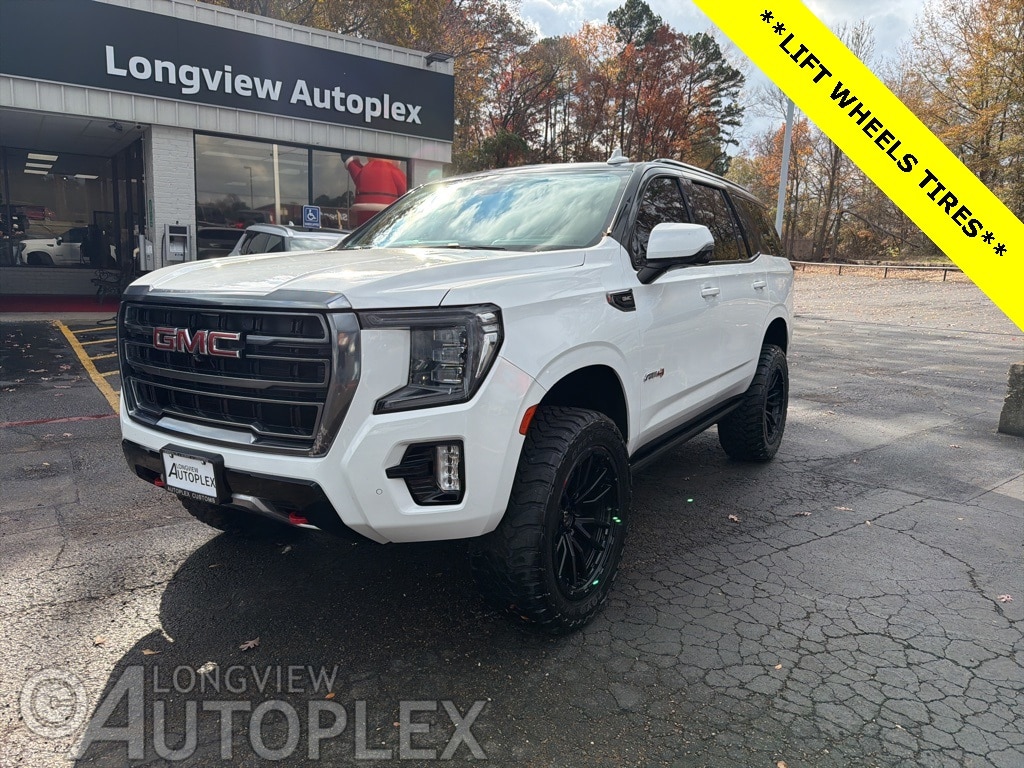 2023 GMC Yukon AT4's photo
