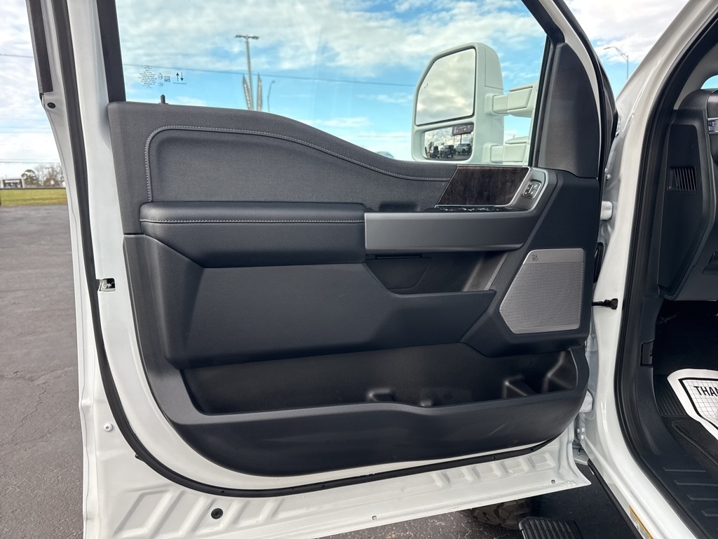 Used 2026 Ford F-450 Lariat Truck