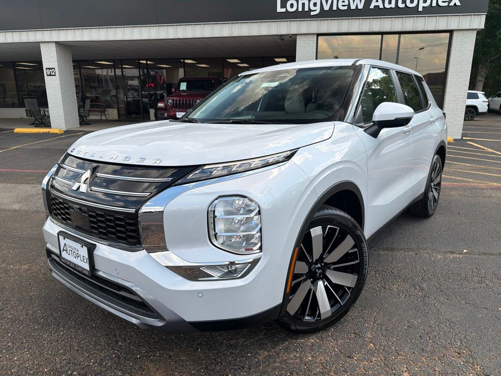 New 2026 Mitsubishi Outlander SE