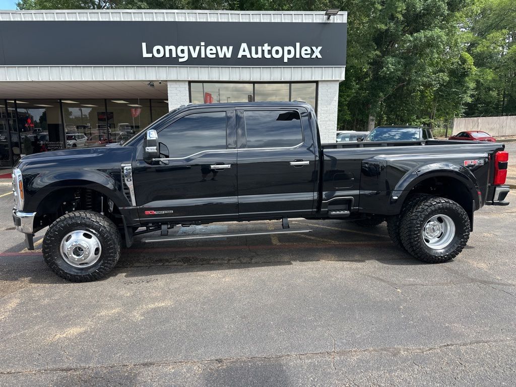 2025 Ford F-350 King Ranch 4x4 Crew Cab 8' Box DRW's photo