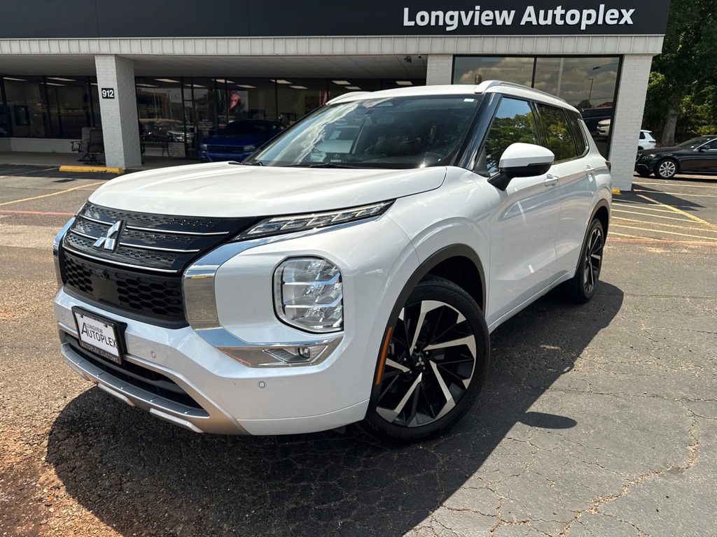 2023 Mitsubishi Outlander SUV 
