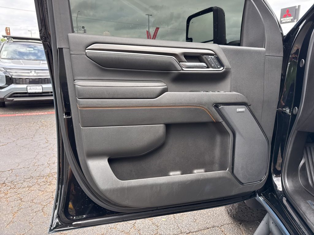 2024 GMC Sierra 2500HD AT4 - Photo 9