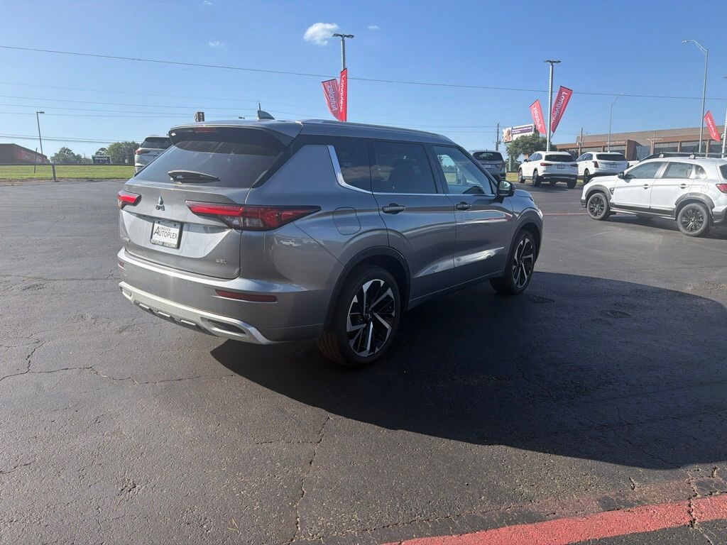 Used 2022 Mitsubishi Outlander SEL SUV