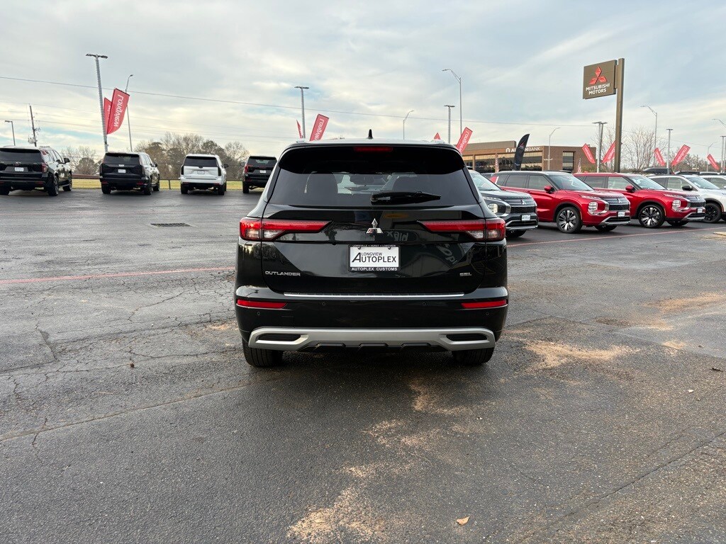 Used 2024 Mitsubishi Outlander SEL SUV