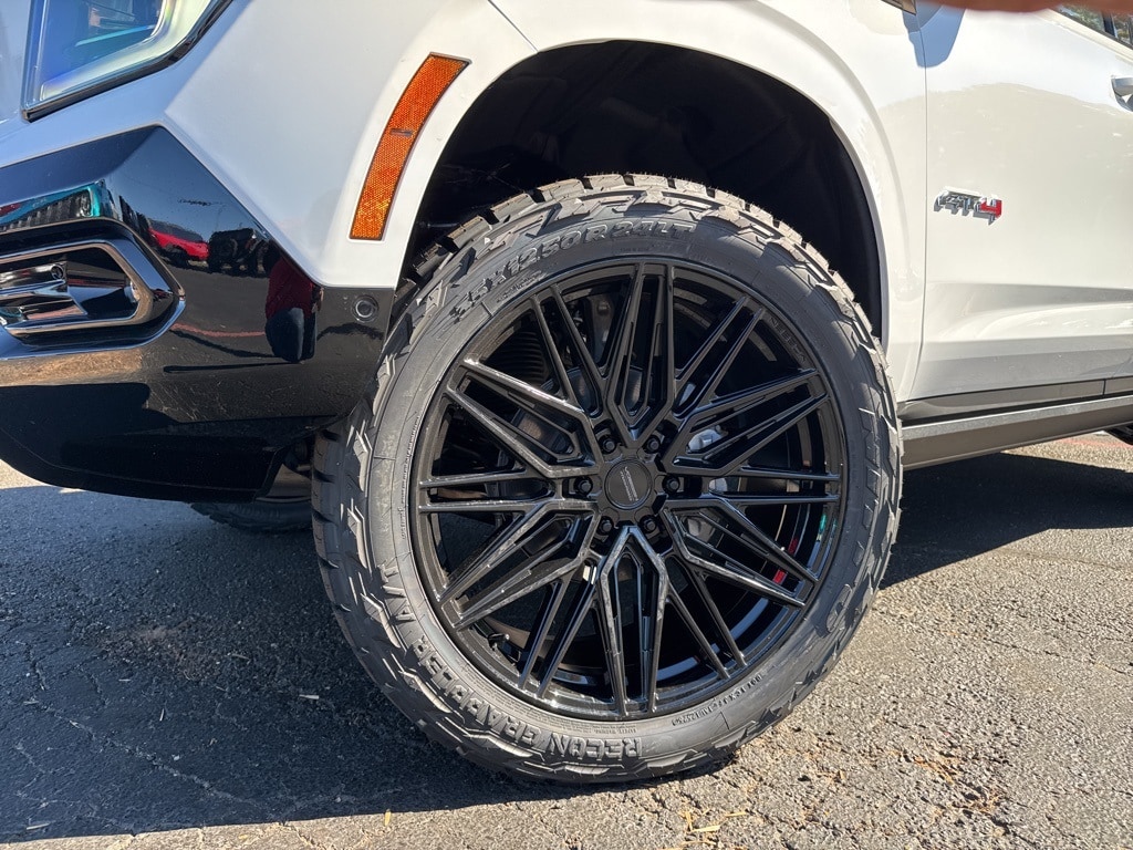 Used 2025 GMC Yukon AT4 Ultimate SUV