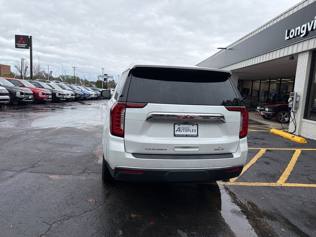 2021 Gmc Yukon SLT photo 2