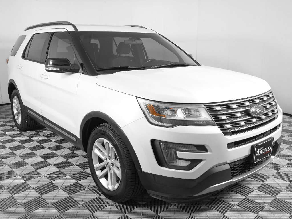 Used 2017 Ford Explorer XLT SUV
