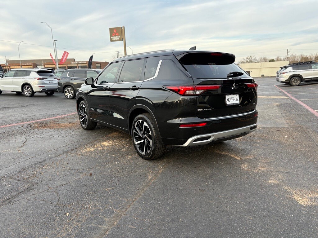 Used 2024 Mitsubishi Outlander SEL SUV