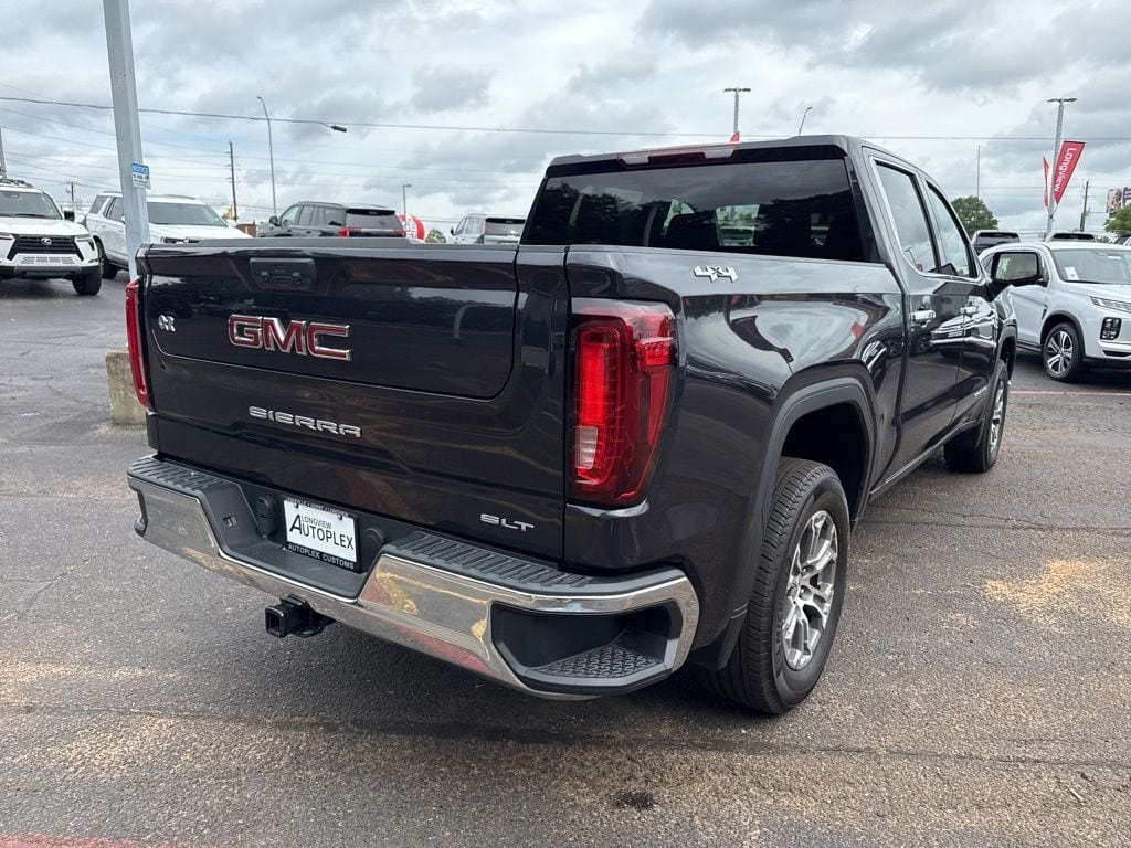 2024 GMC Sierra 1500 SLT - Photo 6