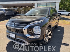 2025 Mitsubishi Outlander SE SUV