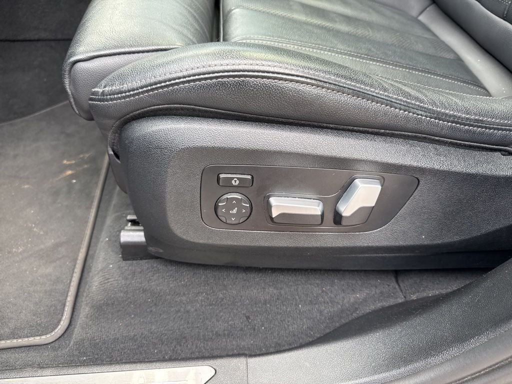 2022 BMW X7 40i - Photo 18