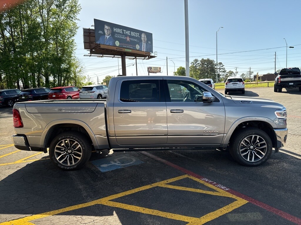 2025 Ram 1500 Limited photo 4