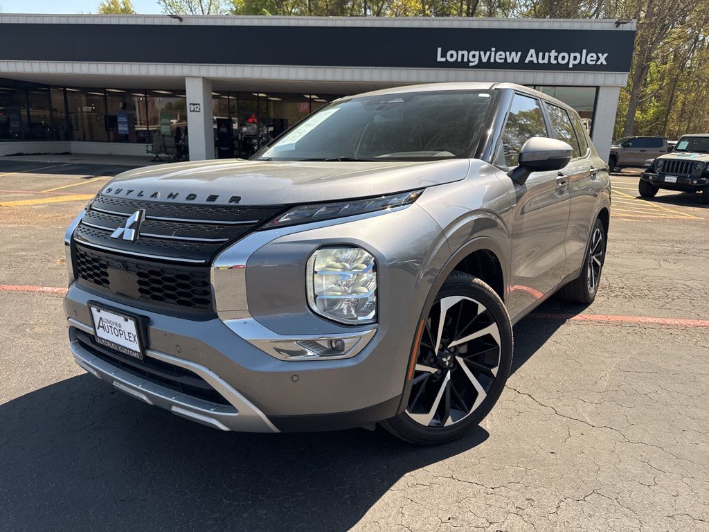 2024 Mitsubishi Outlander SE