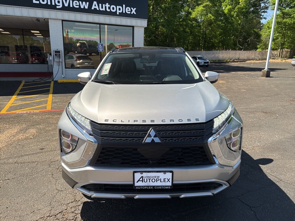 2025 Mitsubishi Eclipse Cross SE photo 3