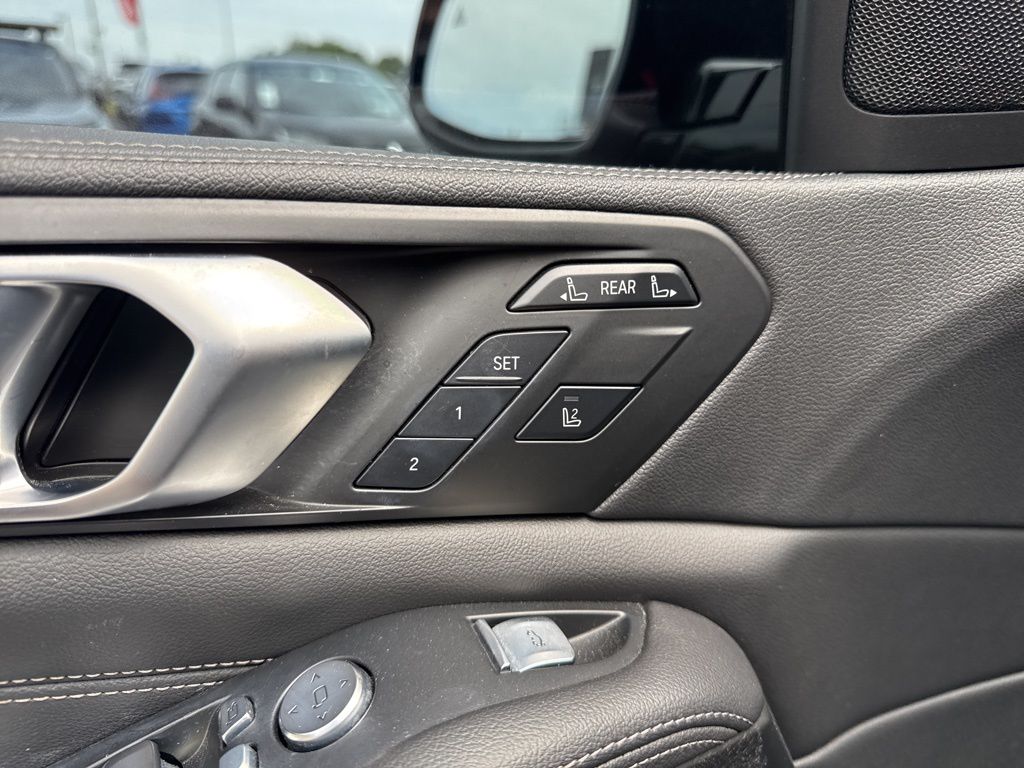 2022 BMW X7 40i - Photo 14