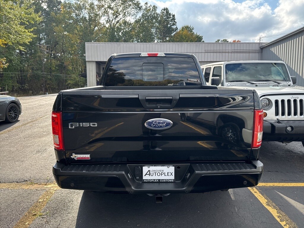 2016 Ford F-150 XLT photo 4