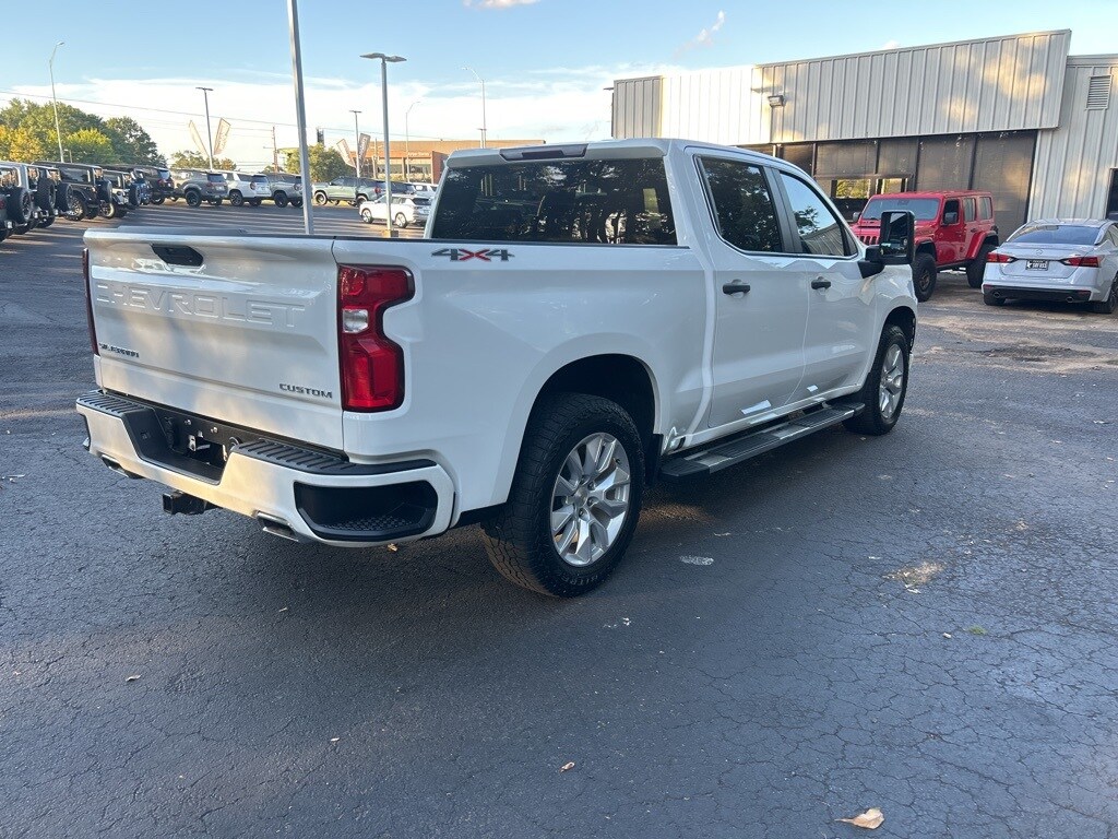 2021 Chevrolet Silverado 1500 Custom photo 4