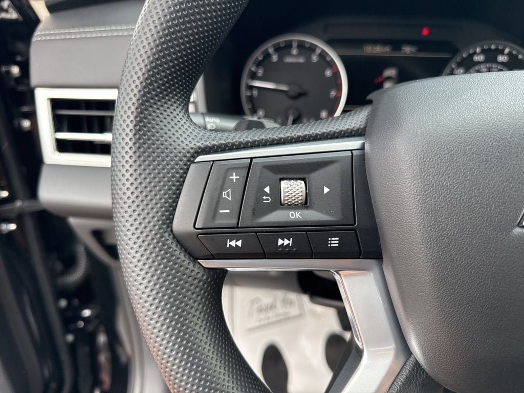 2026 Mitsubishi Outlander ES - Photo 20