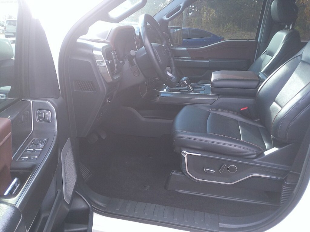 Used 2023 Ford F-150 4WD LARIAT Full Size Truck