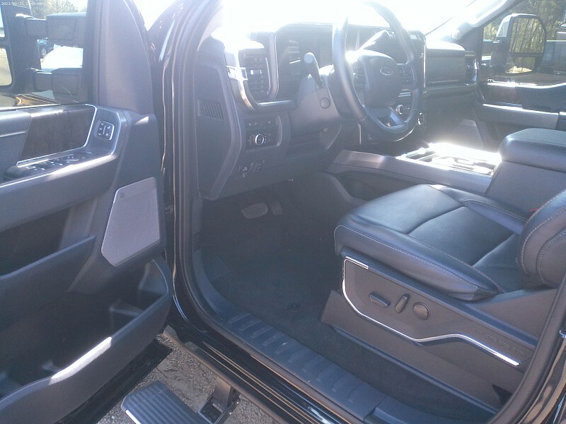 2024 Ford F-250 Lariat photo 4