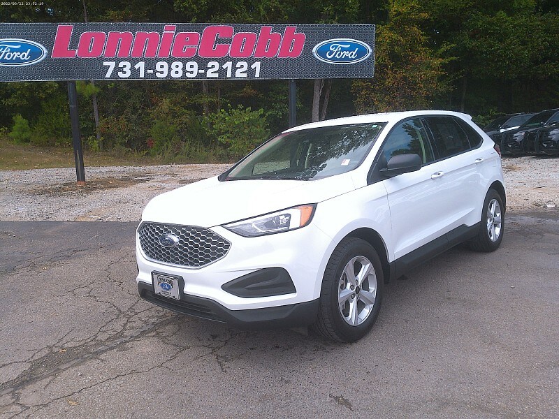 2023 Ford Edge SE photo 2