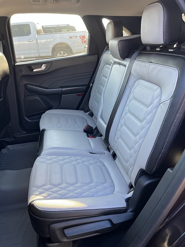 2023 Ford Escape Platinum - Photo 13