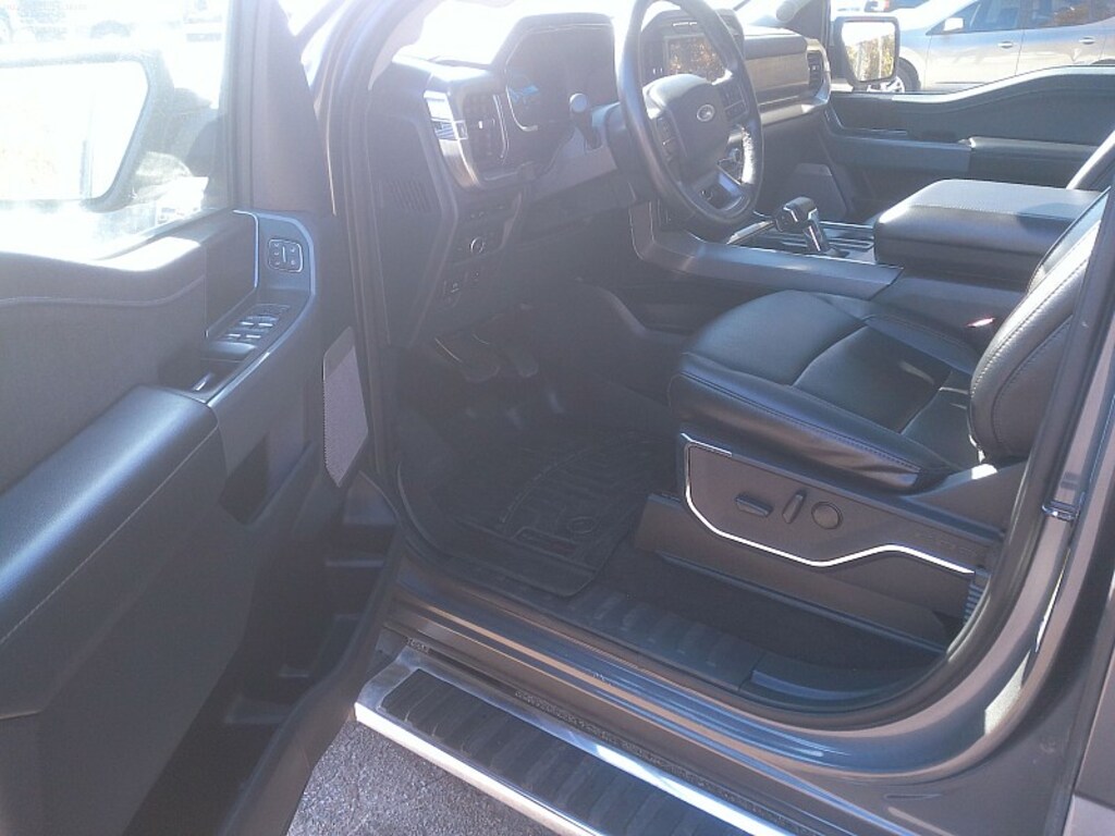 Used 2022 Ford F-150 4WD LARIAT Full Size Truck