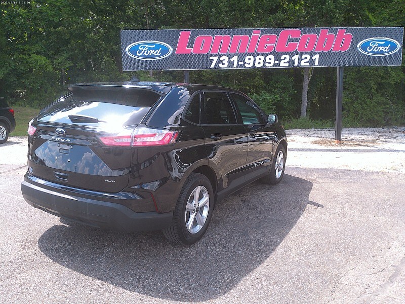 2023 Ford Edge SE photo 3