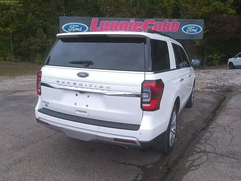 2022 Ford Expedition Limited photo 2