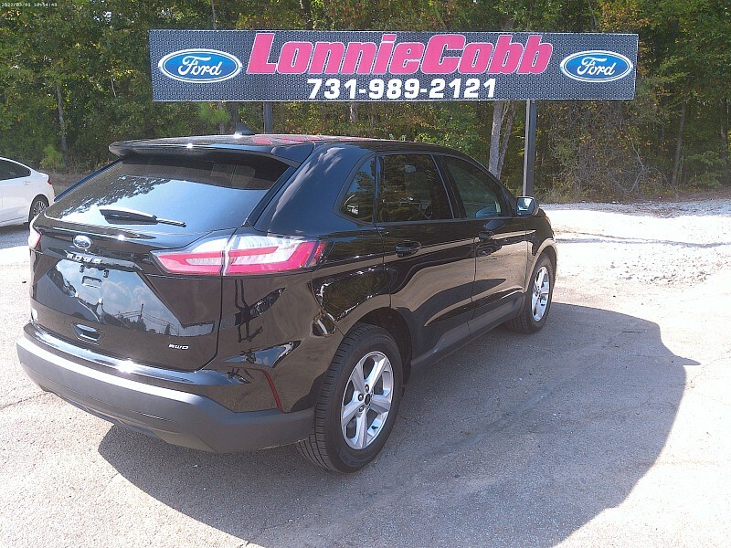 2023 Ford Edge SE photo 3
