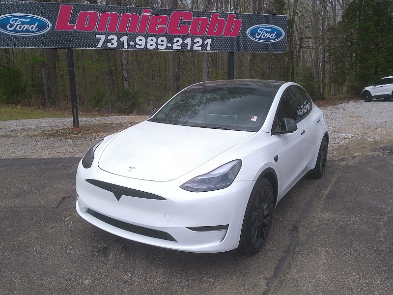Used 2024 Tesla Model Y Performance with VIN 7SAYGDEF0RA319951 for sale in Henderson, TN