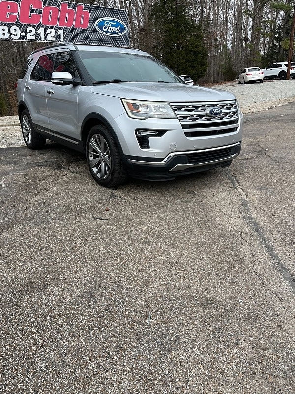 2018 Ford Explorer Limited's photo
