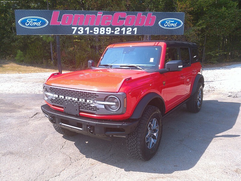 2024 Ford Bronco Badlands photo 2