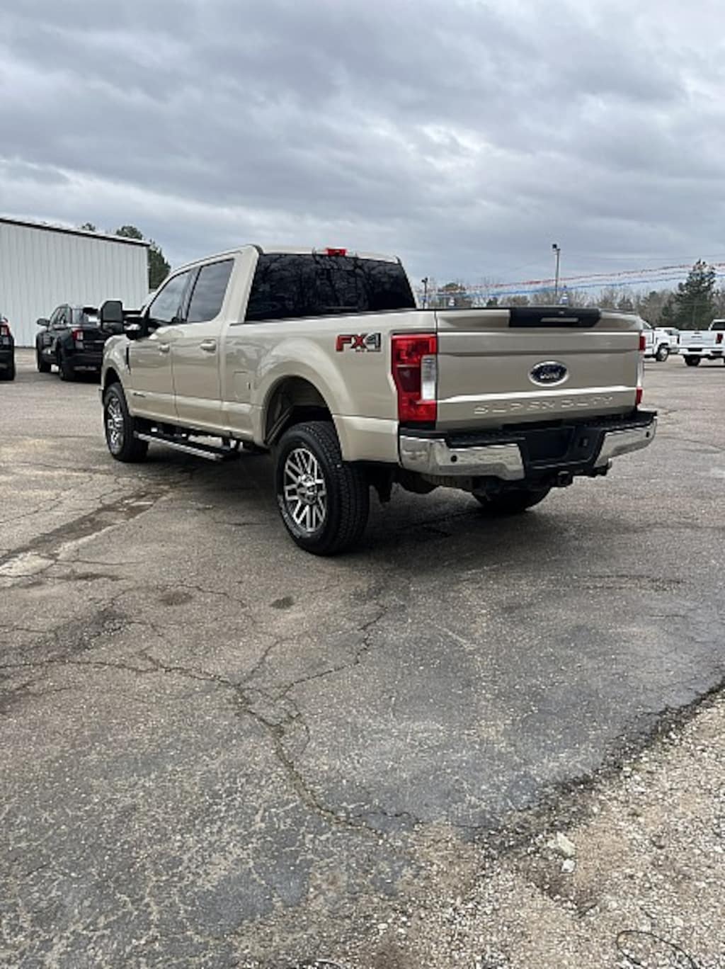Used 2018 Ford Super Duty F-250 4WD LARIAT Full Size Truck