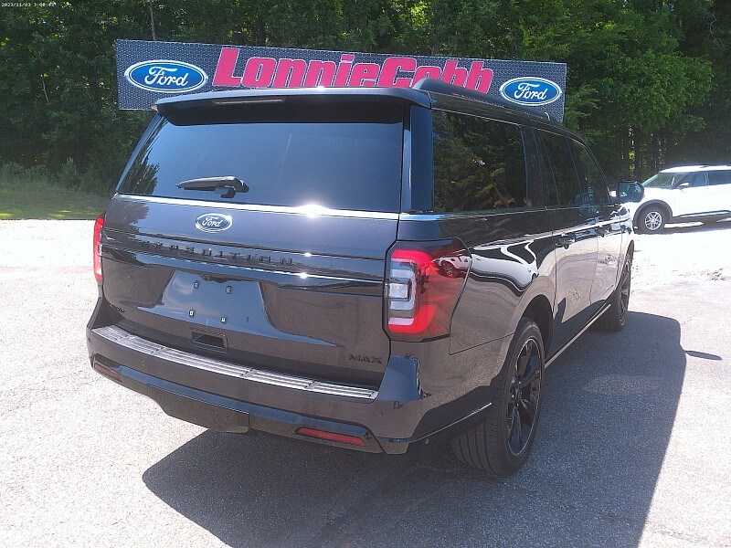2022 Ford Expedition MAX Limited photo 3