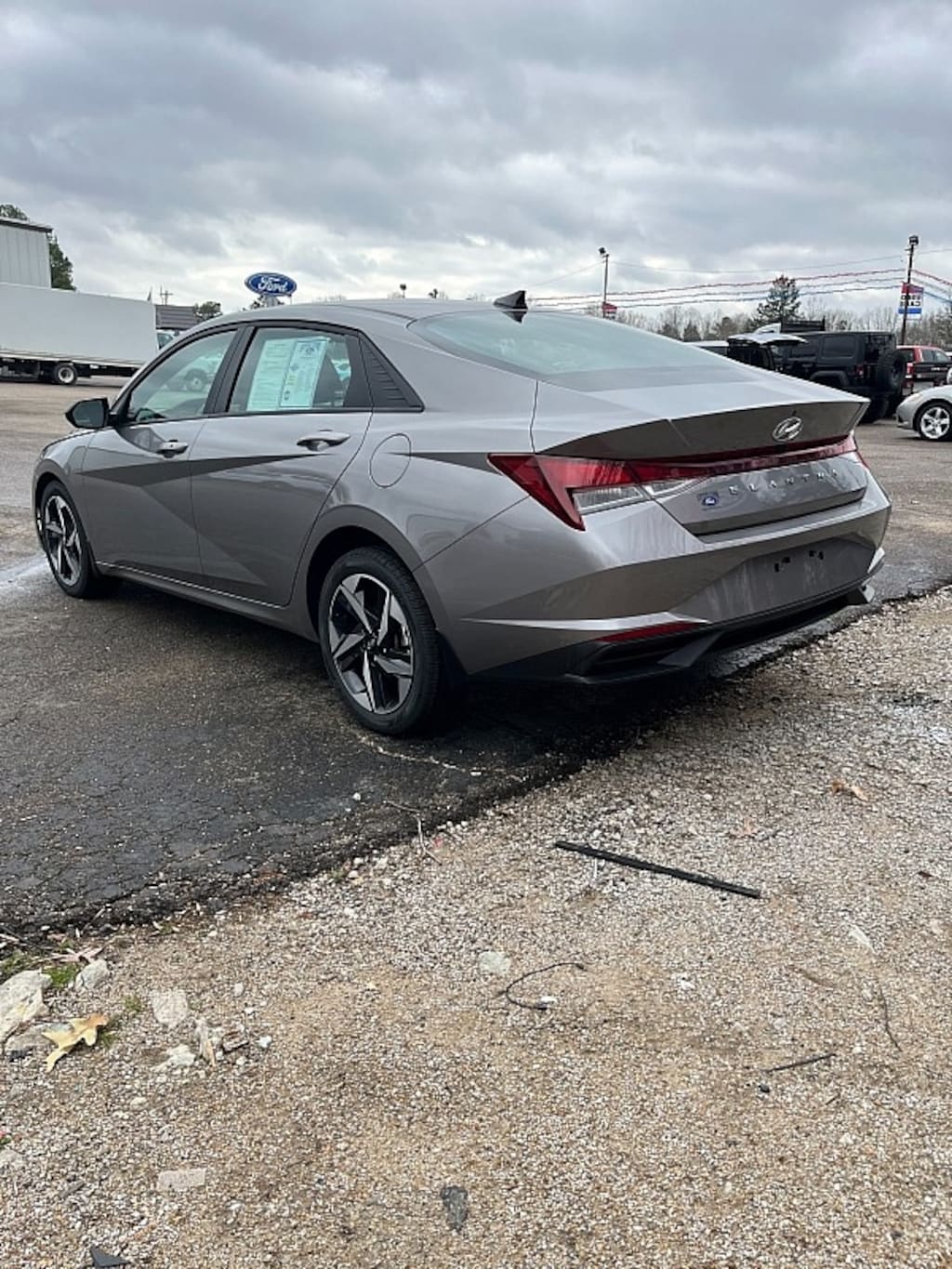 Used 2023 Hyundai Elantra SEL Mid-Size Car
