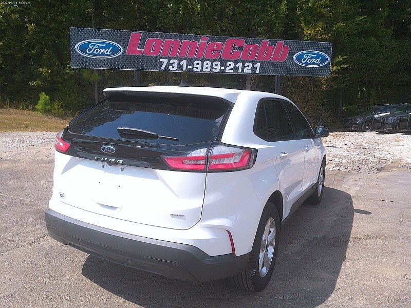 2023 Ford Edge SE photo 3