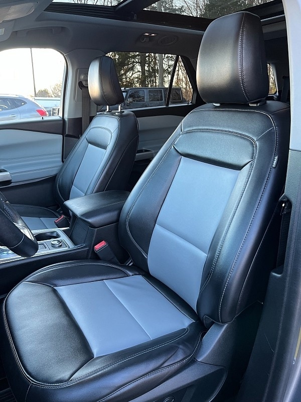 2022 Ford Explorer XLT - Photo 11