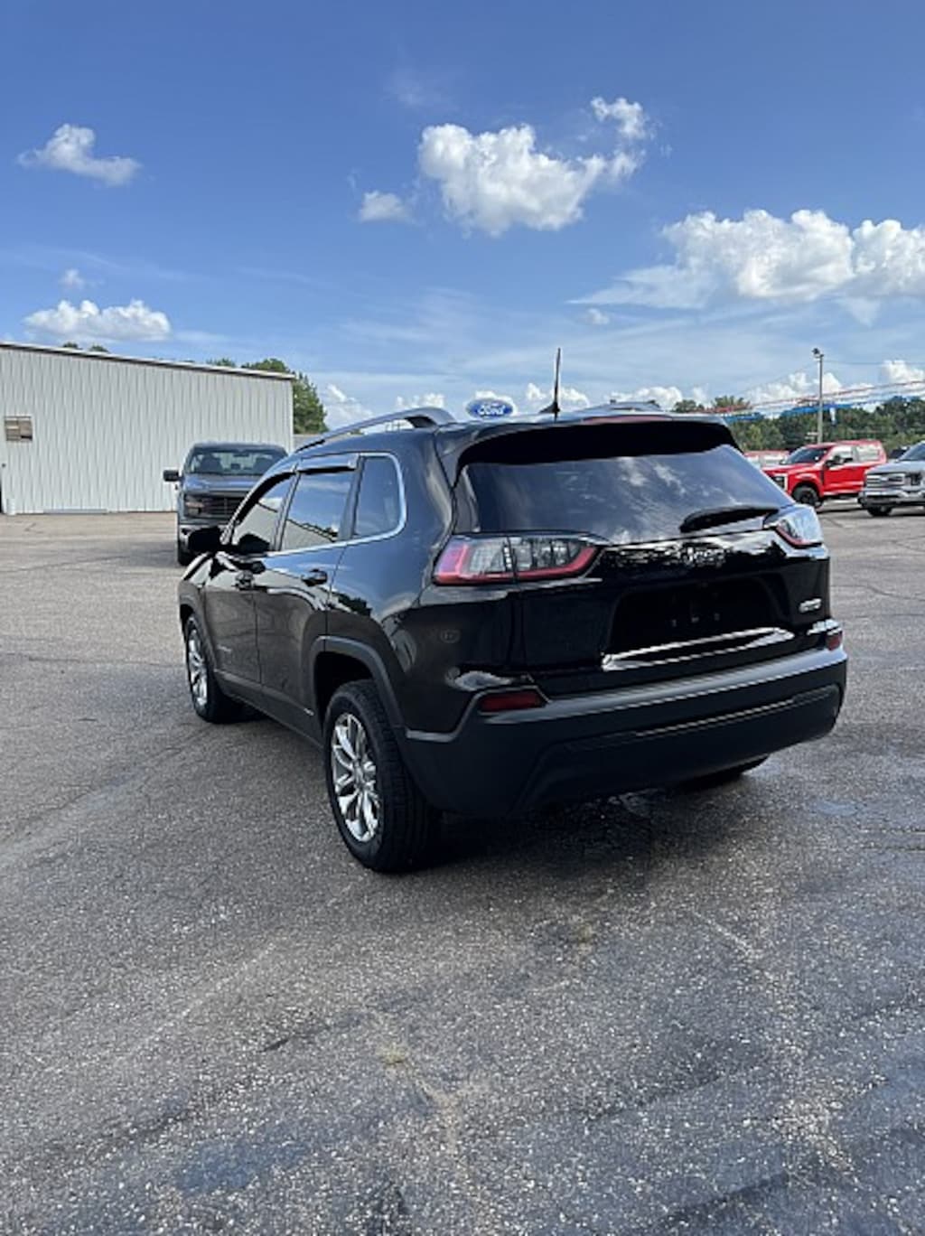 Used 2019 Jeep Cherokee Latitude Plus Full Size SUV