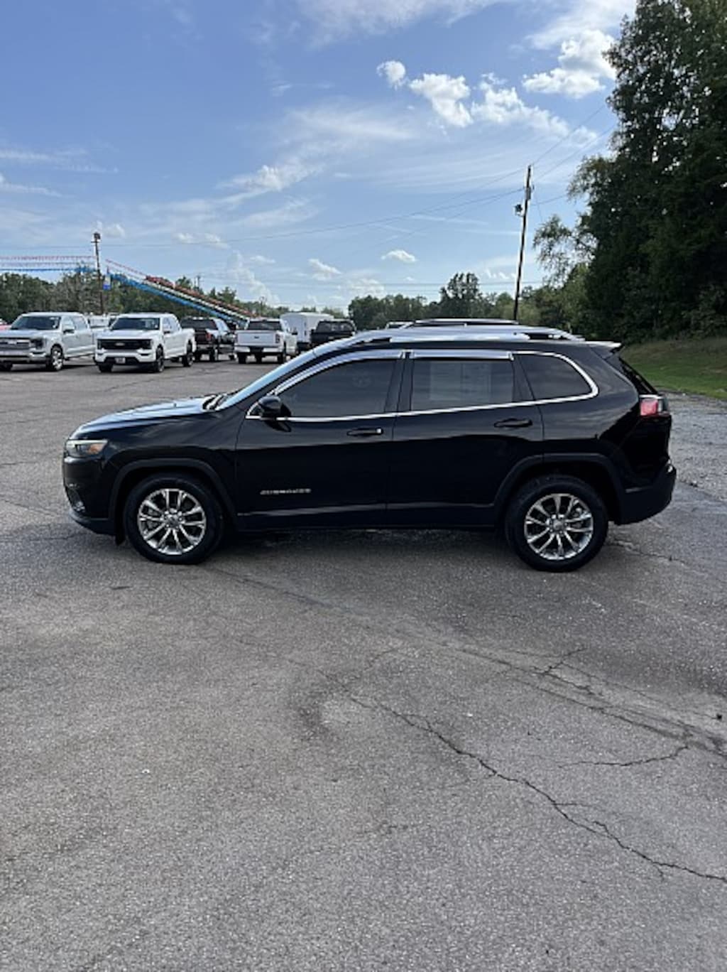 Used 2019 Jeep Cherokee Latitude Plus Full Size SUV