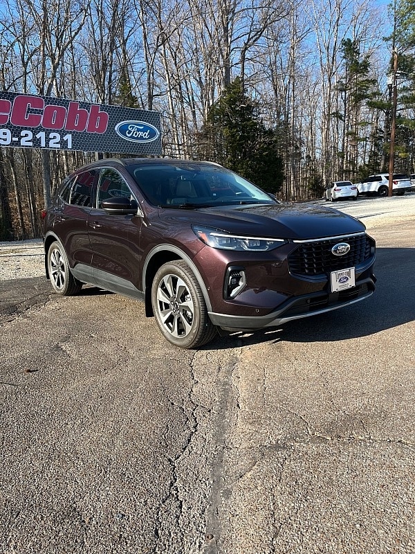 2023 Ford Escape Platinum's photo