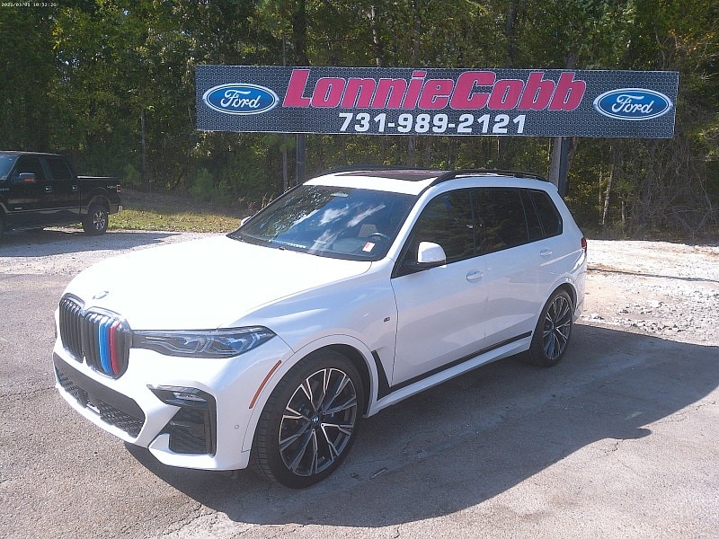 2021 BMW X7 M50i's photo
