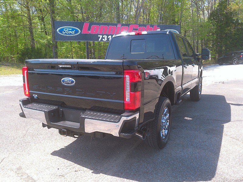 2024 Ford F-250 Lariat photo 3