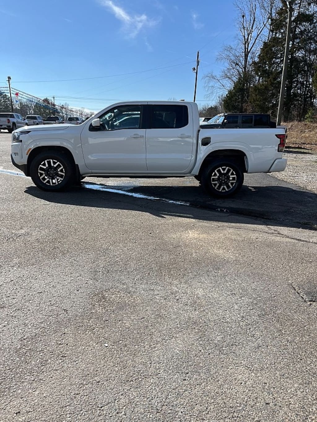 Used 2023 Nissan Frontier SV Compact Truck