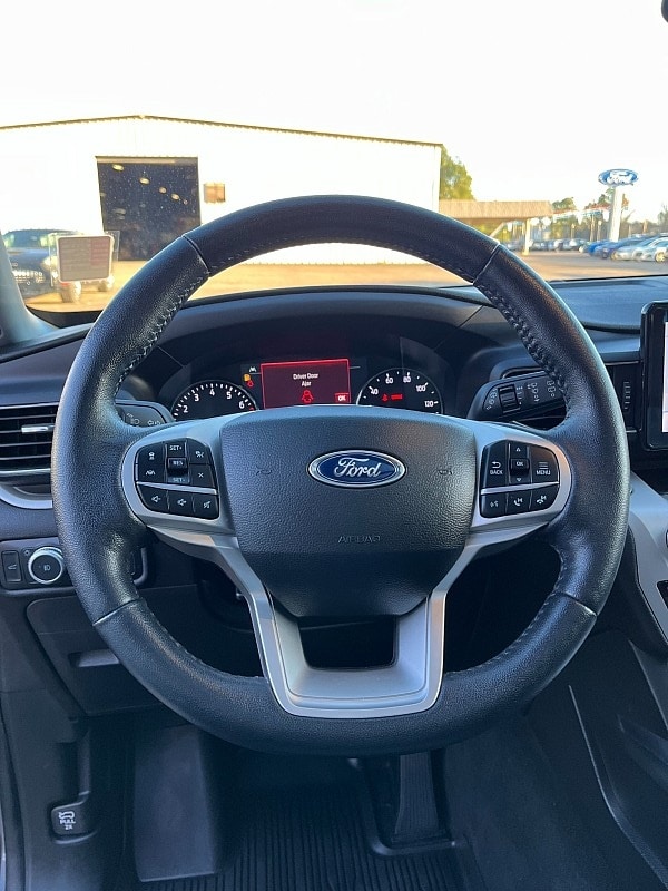 2022 Ford Explorer XLT - Photo 9