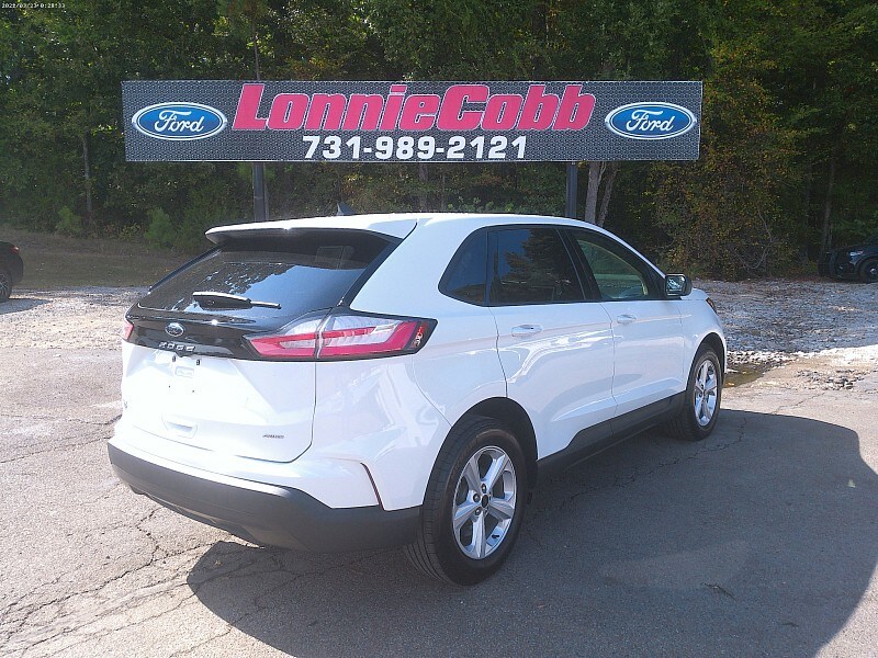 2023 Ford Edge SE photo 3