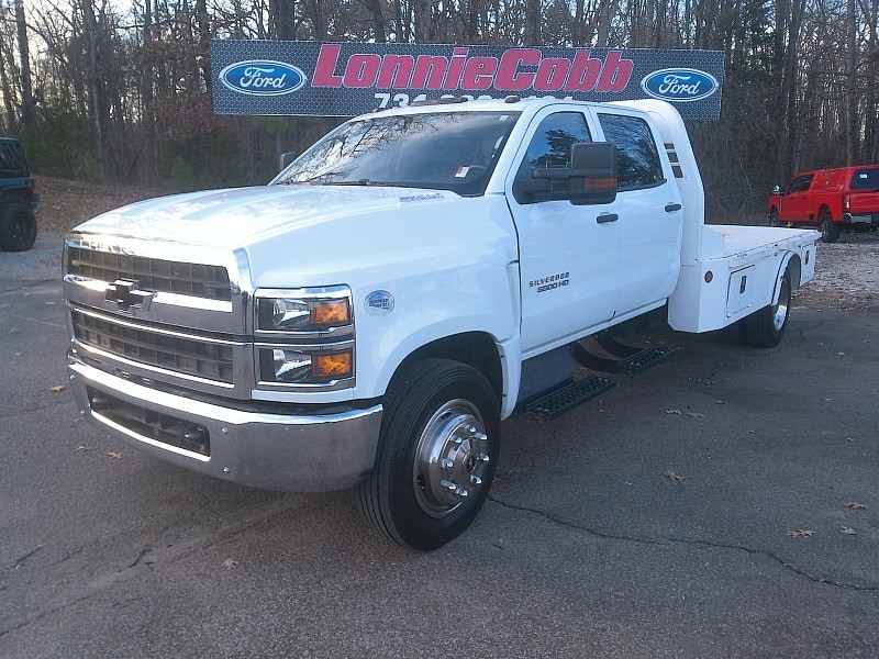 2020 Chevrolet Silverado 4500 Medium Duty Chassis Cab's photo