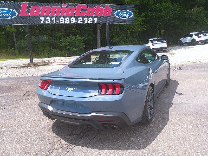 2024 Ford Mustang EcoBoost Premium photo 2